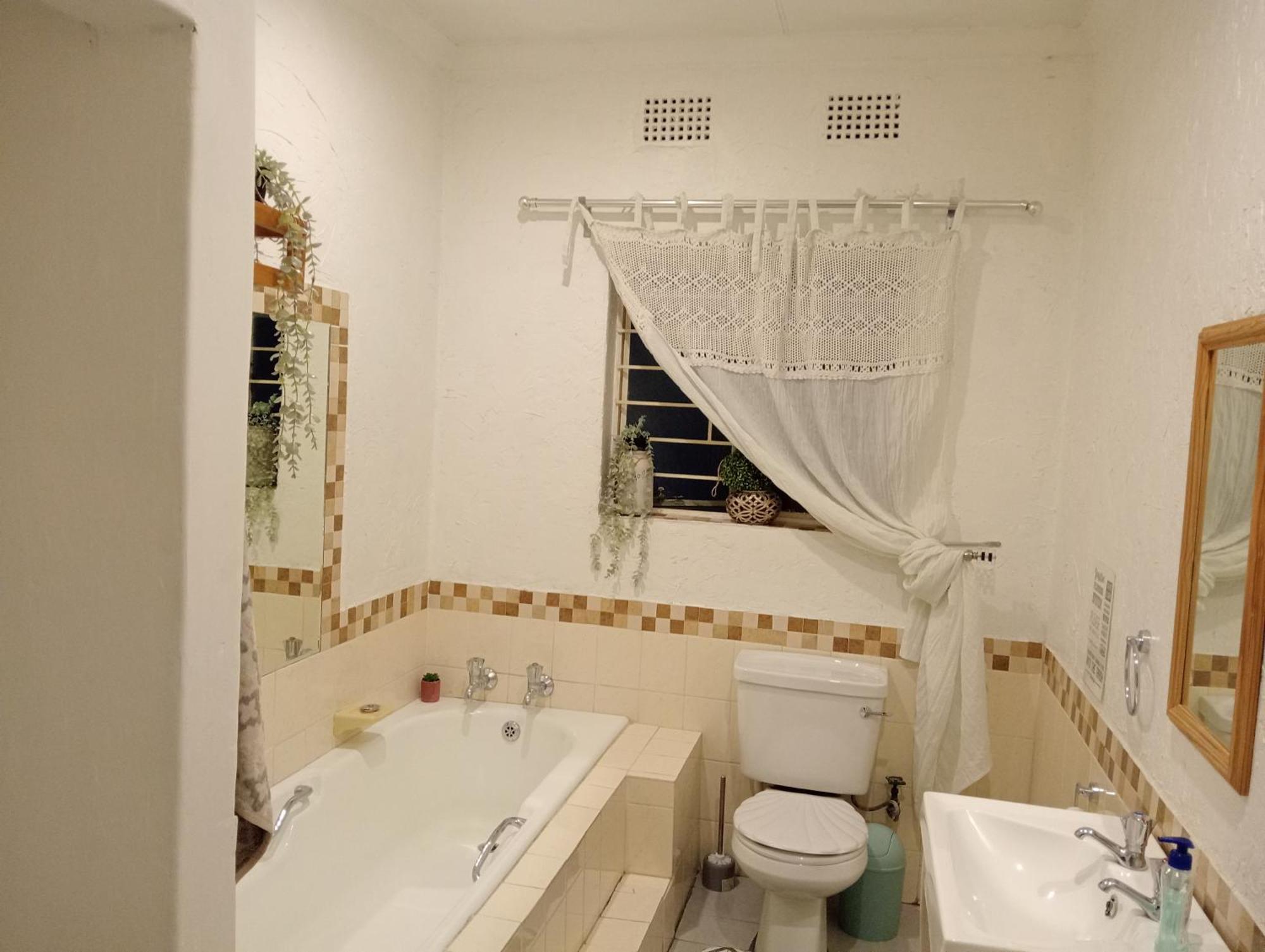 Appartement Be Our Guest Near Or Tambo International Airport à Boksburg Extérieur photo