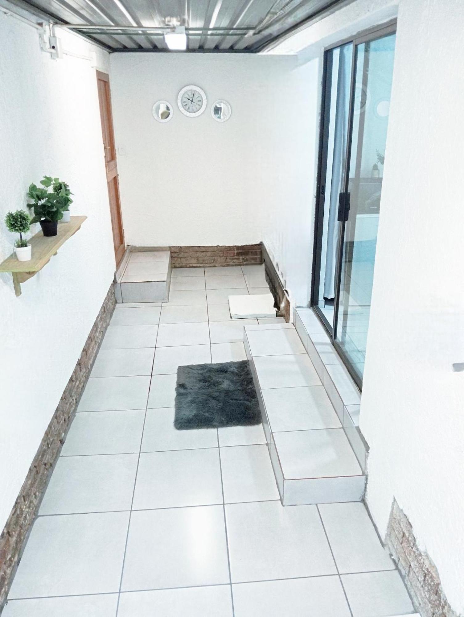 Appartement Be Our Guest Near Or Tambo International Airport à Boksburg Extérieur photo